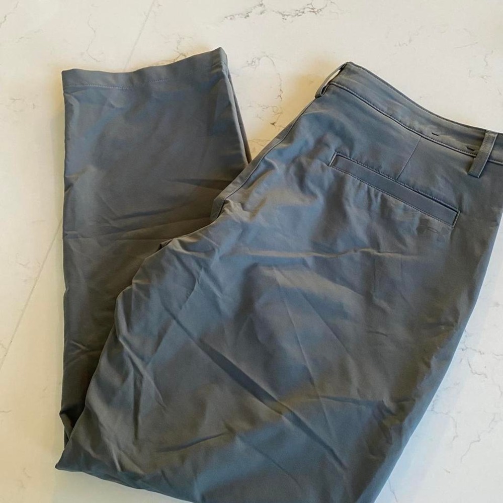 Under Armour golf leisure  grey‎ pants mens size 38"/30"